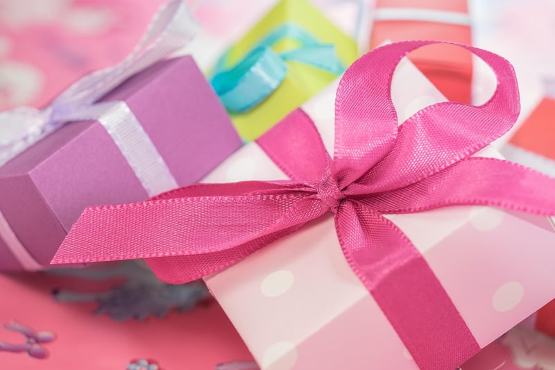 Unique gift wrapping